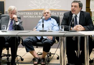 mujica-in-sandals